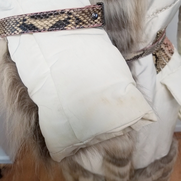 $2395 MADE IN ITALY Real Fox Fur Trimmed Ivory Coat - Picture 8 of 12